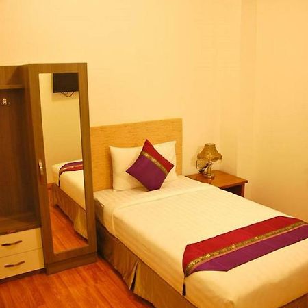 Hotel K Yangon Exteriör bild