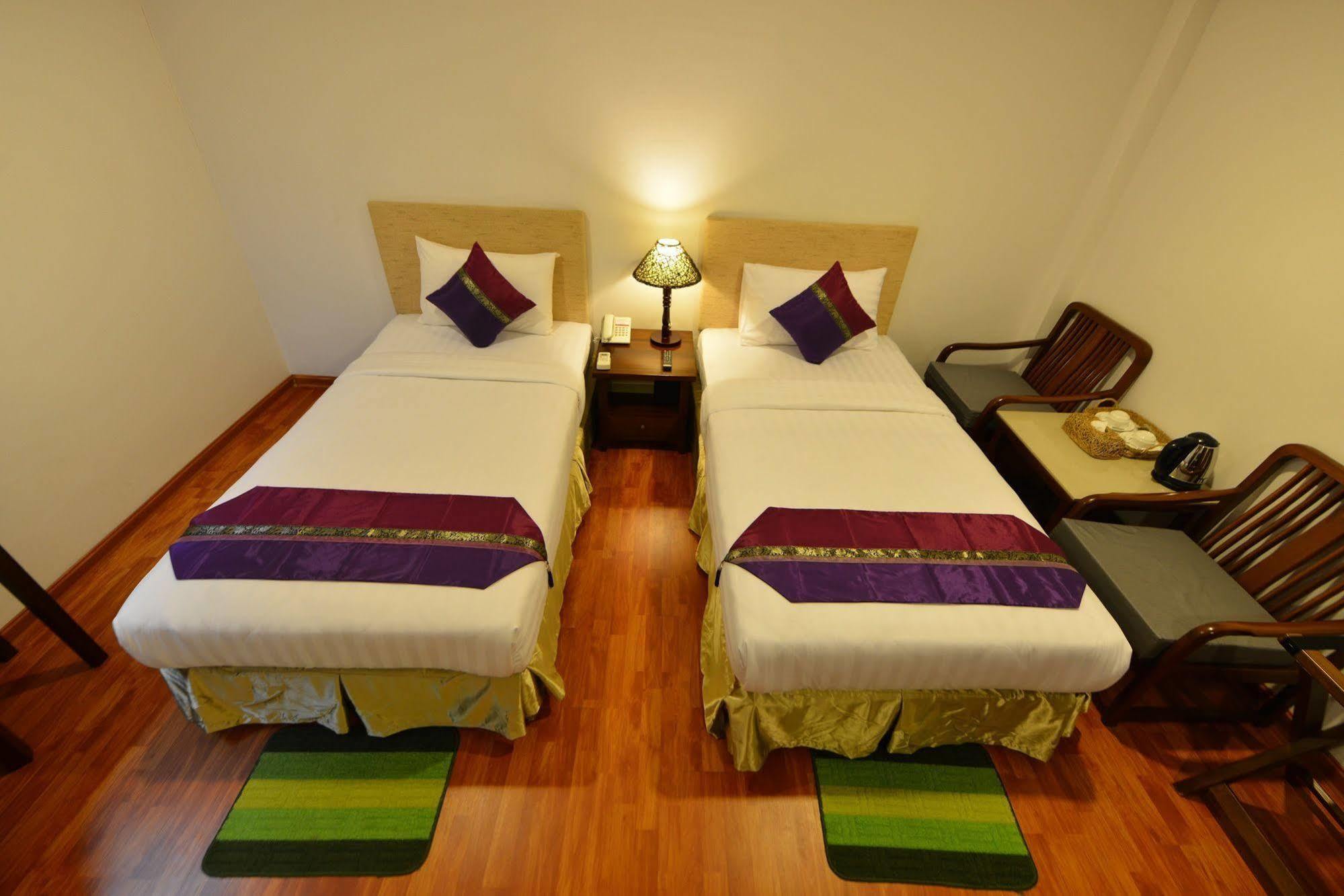Hotel K Yangon Exteriör bild