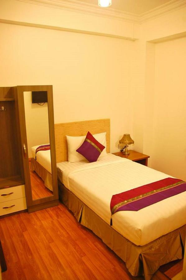 Hotel K Yangon Exteriör bild